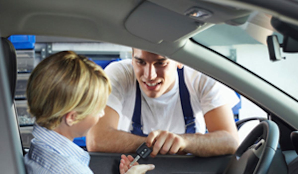 Voiture D Occasion Achat Chez Un Professionnel Dossier Familial