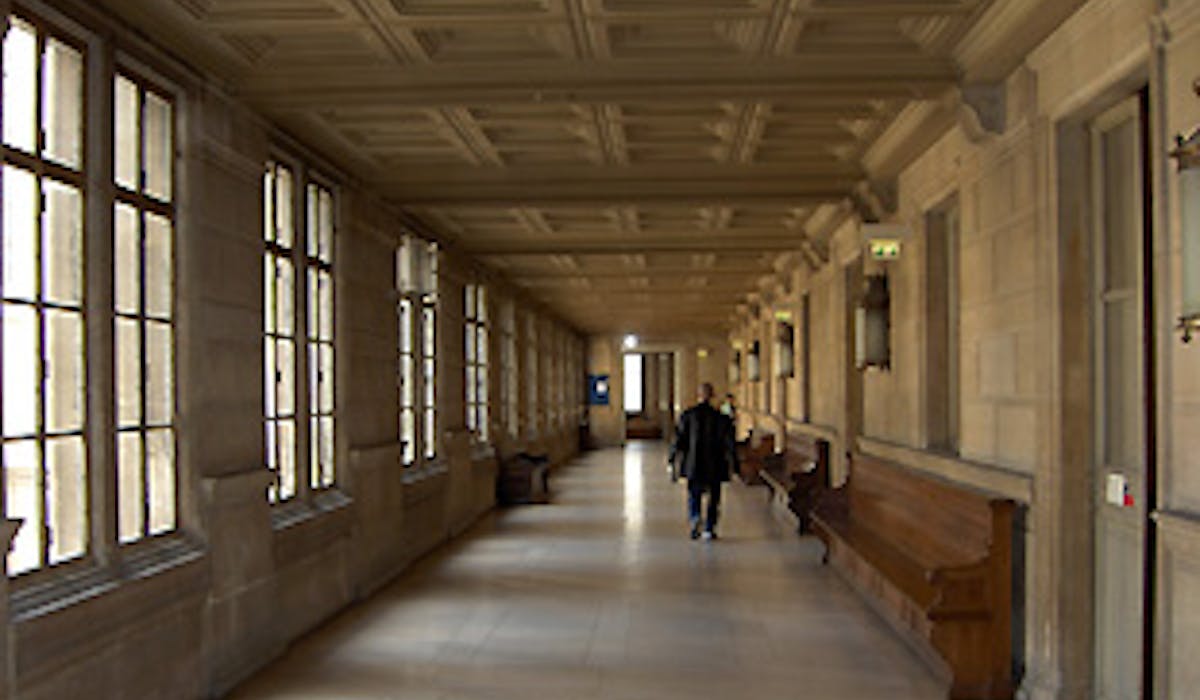 Comment Porter Plainte Dossier Familial