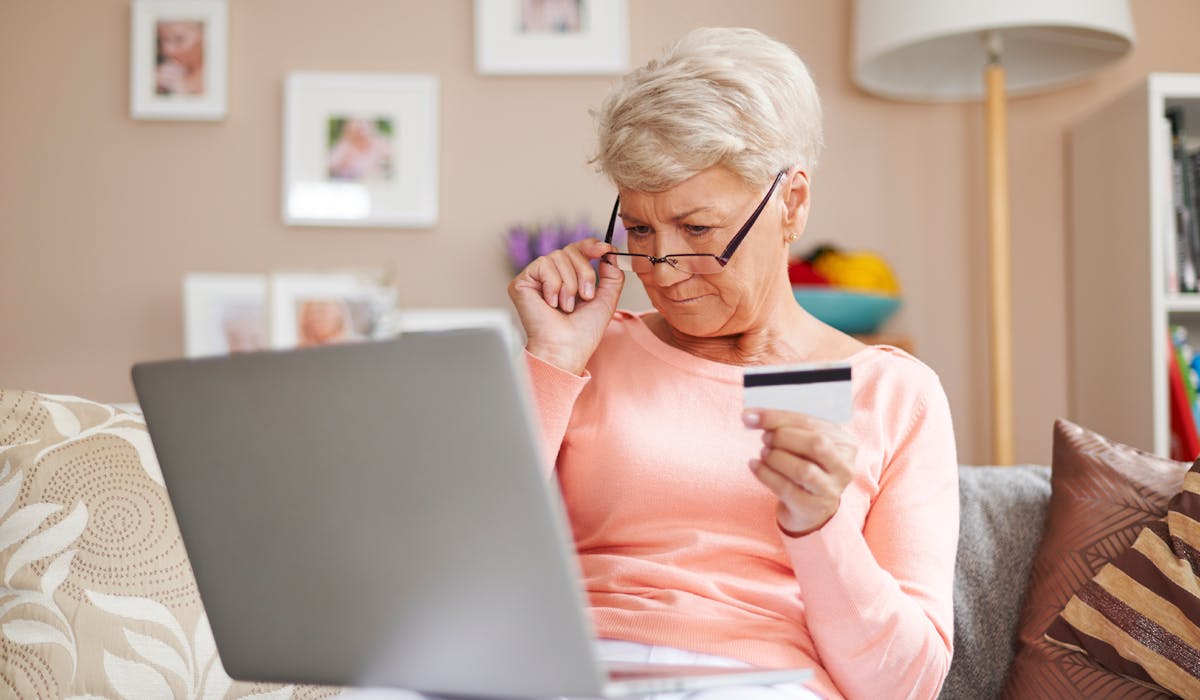 Le Web pour des lunettes, c’est moins de service, mais un rapport qualité/prix avantageux. Le Web pour des lunettes, c’est moins de service, mais un rapport qualité/prix avantageux.