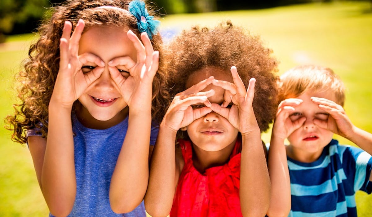 Le parrainage international permet à un enfant d’un pays défavorisé de mener une vie plus facile. Le parrainage international permet à un enfant d’un pays défavorisé de mener une vie plus facile.