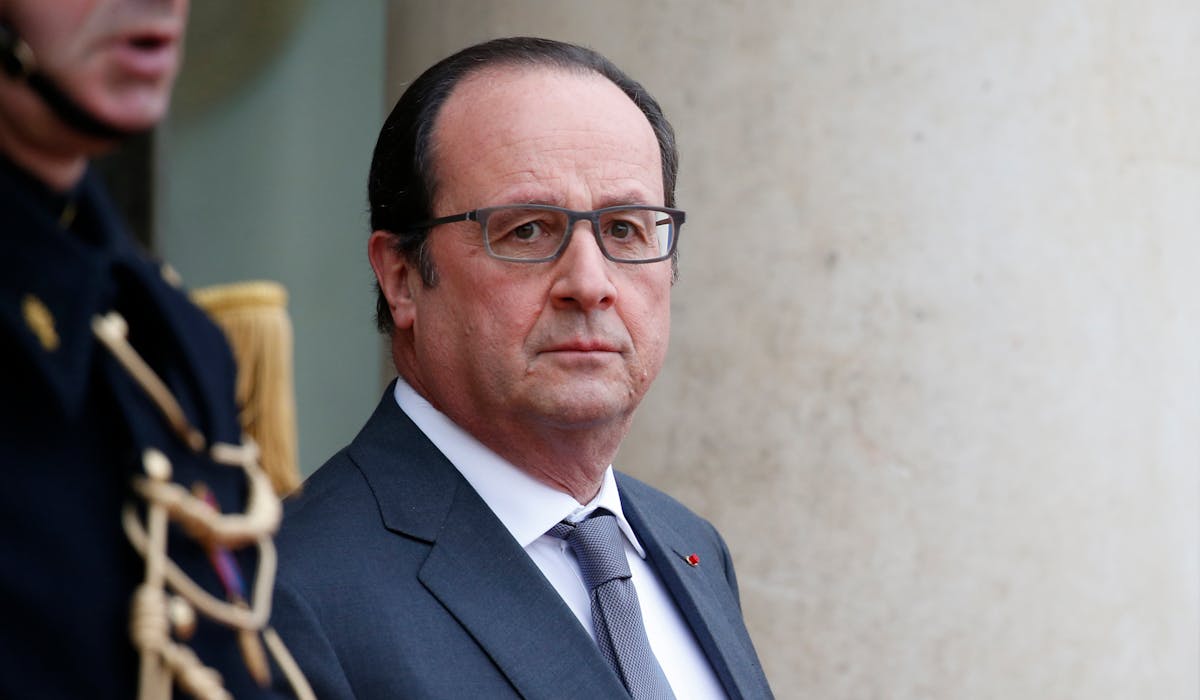 Hérité de la monarchie, le droit de grâce appartient seulement au président de la République. Hérité de la monarchie, le droit de grâce appartient seulement au président de la République.