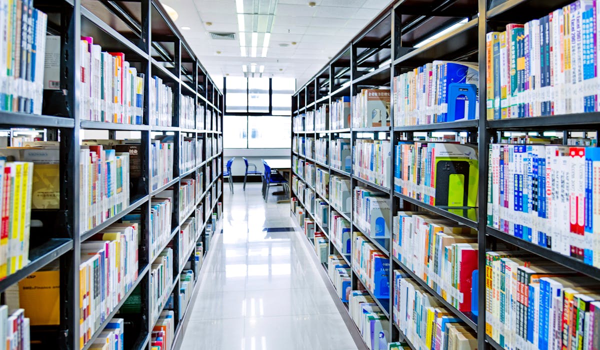 Dès la prochaine rentrée universitaire, les BU devront élargir leurs horaires d’ouverture le soir, le week-end et pendant les vacances. Dès la prochaine rentrée universitaire, les BU devront élargir leurs horaires d’ouverture le soir, le week-end et pendant les vacances.