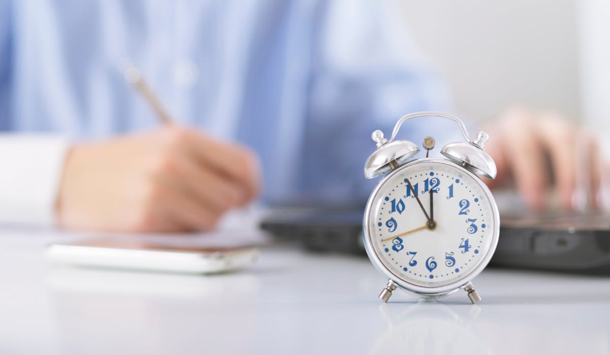 Le forfait annuel en jours est une dérogation au principe du temps de travail calculé en heures. Le forfait annuel en jours est une dérogation au principe du temps de travail calculé en heures.