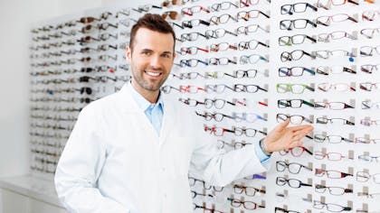 L'ordonnance de l'ophtalmo, qui permet de renouveler vos lunettes, est désormais valide 5 ans, si vous avez entre 16 et 42 ans.
