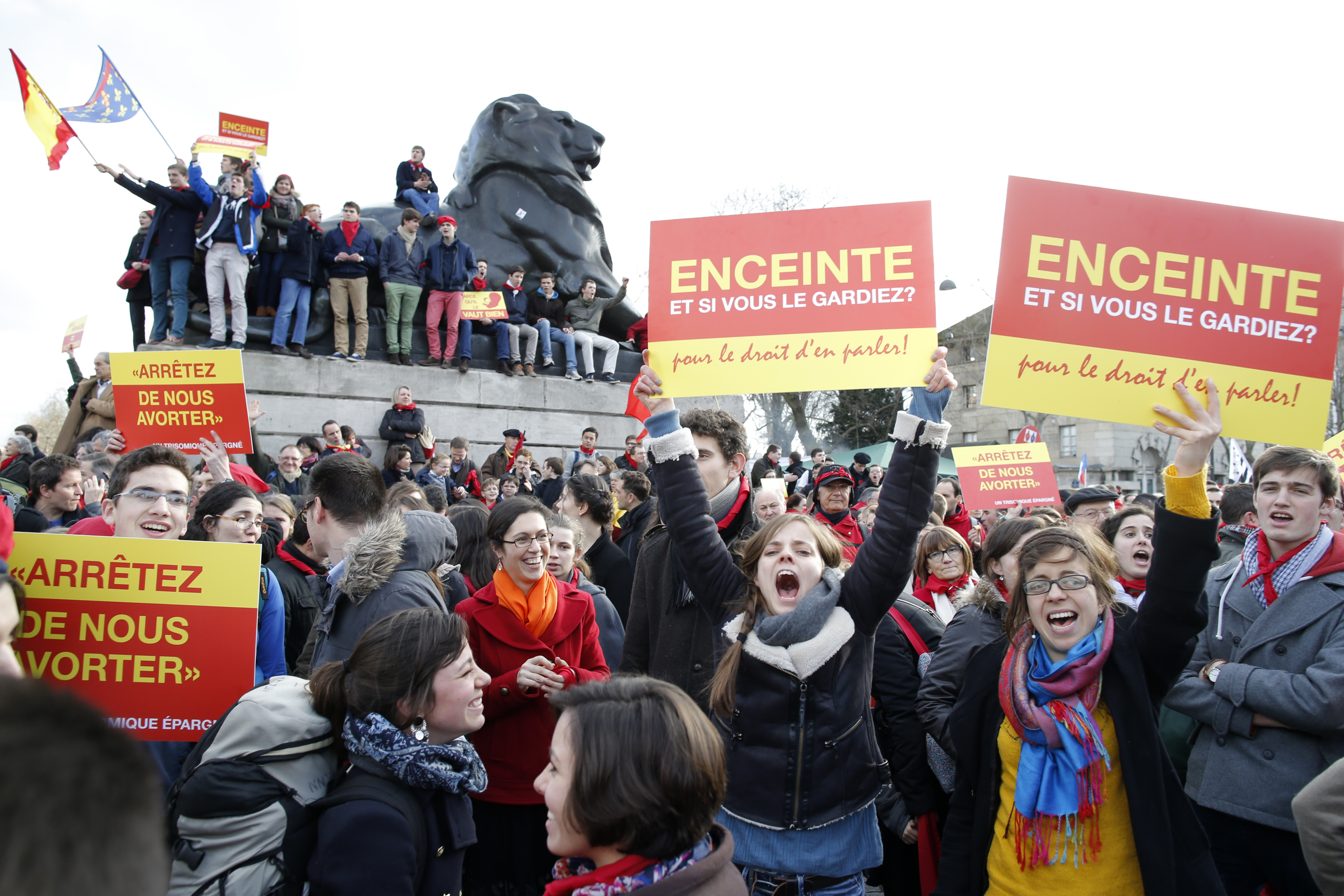 L Entrave Numerique A L Ivg Devient Un Delit Dossier Familial Dossier Familial