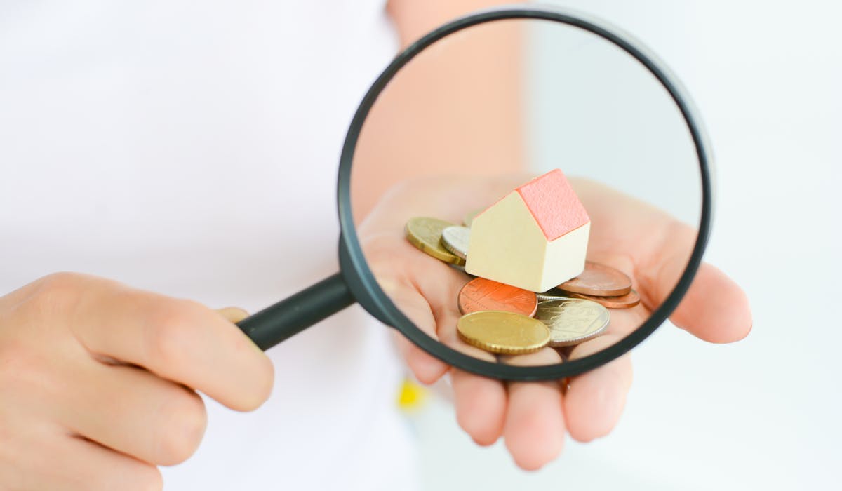 Dès lundi, vous pourrez utiliser Patrim pour connaître le prix versé lors de transactions récentes portant sur des biens similaires et proches du vôtre. Dès lundi, vous pourrez utiliser Patrim pour connaître le prix versé lors de transactions récentes portant sur des biens similaires et proches du vôtre.