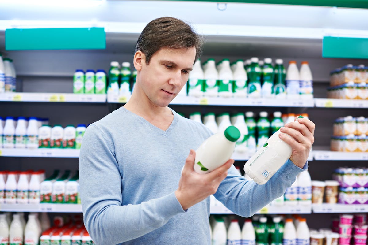 De nouvelles bouteilles de lait, non recyclables, dans les supermarchés -  Sciences et Avenir