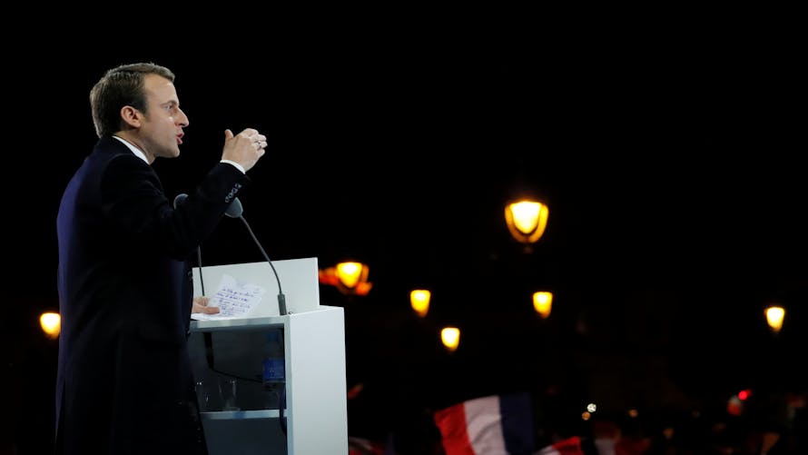 Emmanuel Macron doit succéder à François Hollande dimanche 14 mai.