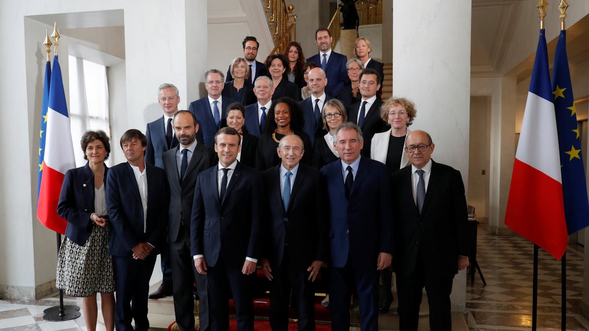 Muriel Pénicaud (au deuxième rang, première à partir de la droite), à l’issue du premier Conseil des ministres de la présidence Macron.
