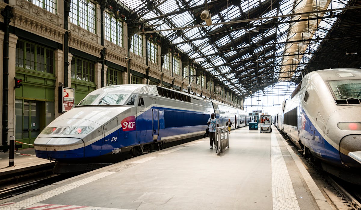 Des TGV en stationnement à Paris gare de Lyon. Des TGV en stationnement à Paris gare de Lyon.