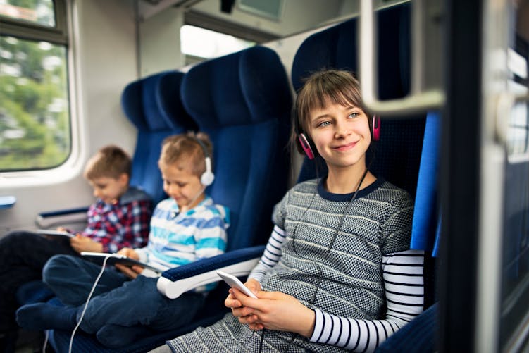 La SNCF propose pour les week-ends et vacances scolaires le service d’accompagnement Junior § Cie.