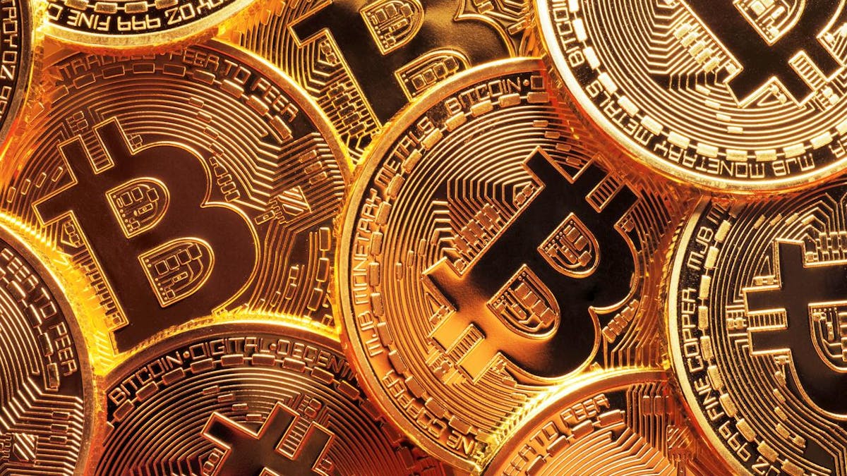 Le cours du bitcoin s’élevait à 998 dollars le 1er janvier 2017.