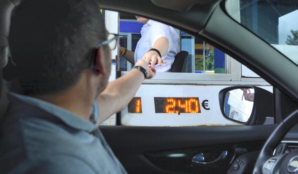 Les tarifs des péages des autoroutes marquent une hausse comprise entre 1 et 2 %. Les tarifs des péages des autoroutes marquent une hausse comprise entre 1 et 2 %.