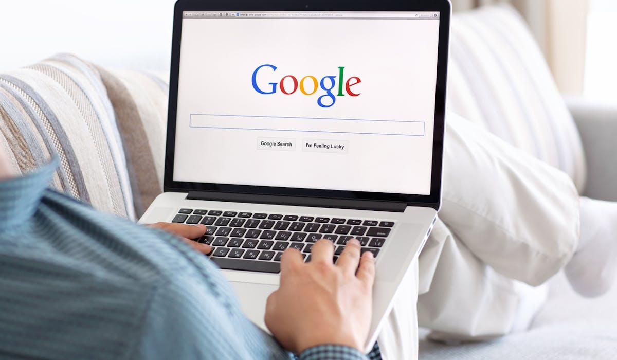 Google a accepté 43,3 % des demandes de suppression de résultats de recherche. Google a accepté 43,3 % des demandes de suppression de résultats de recherche.