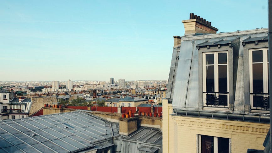 Un appartement sous les toits de Paris ? Succès locatif assuré.