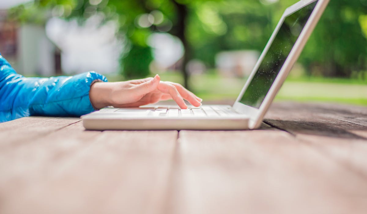 Pole Emploi Comment Faire Son Actualisation Dossier Familial