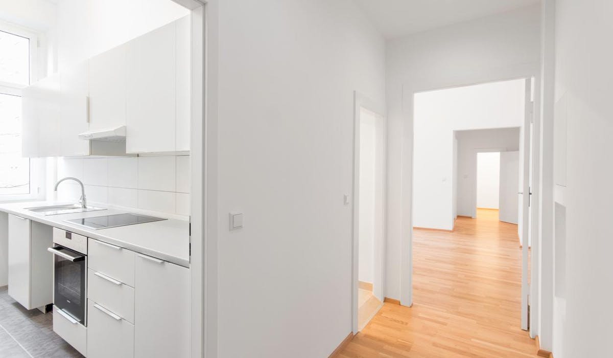 Les revenus locatifs d'un logement vide font l'objet d'une taxation particulière s'ils ne dépassent pas 15000 euros par an. Les revenus locatifs d'un logement vide font l'objet d'une taxation particulière s'ils ne dépassent pas 15000 euros par an.