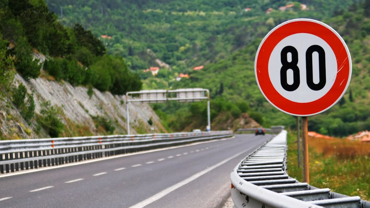 A partir du 1er juillet, la vitesse sur les routes secondaires sera limitée à 80 km/h.