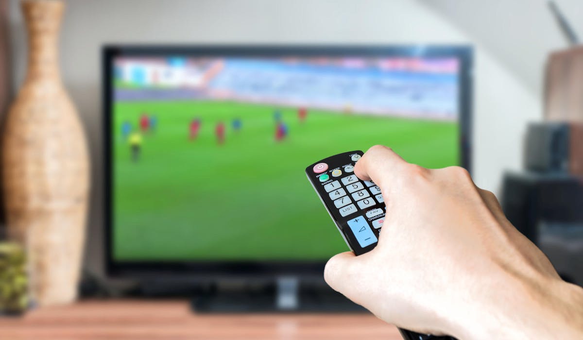 Les personnes recevant la télévision par Internet ne vont pas perdre aucune chaîne. Les personnes recevant la télévision par Internet ne vont pas perdre aucune chaîne.
