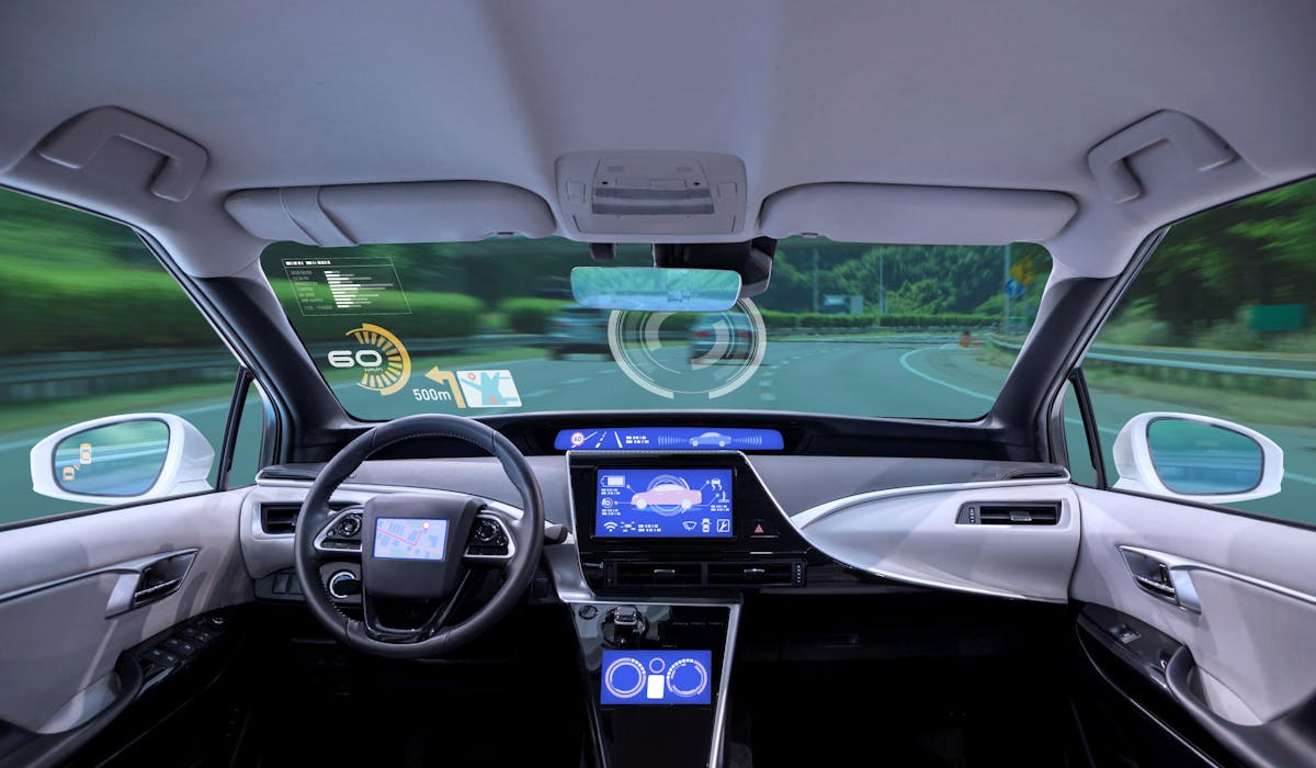 La circulation des véhicules autonomes pourra avoir lieu en dehors des voies réservées au transport public. La circulation des véhicules autonomes pourra avoir lieu en dehors des voies réservées au transport public.