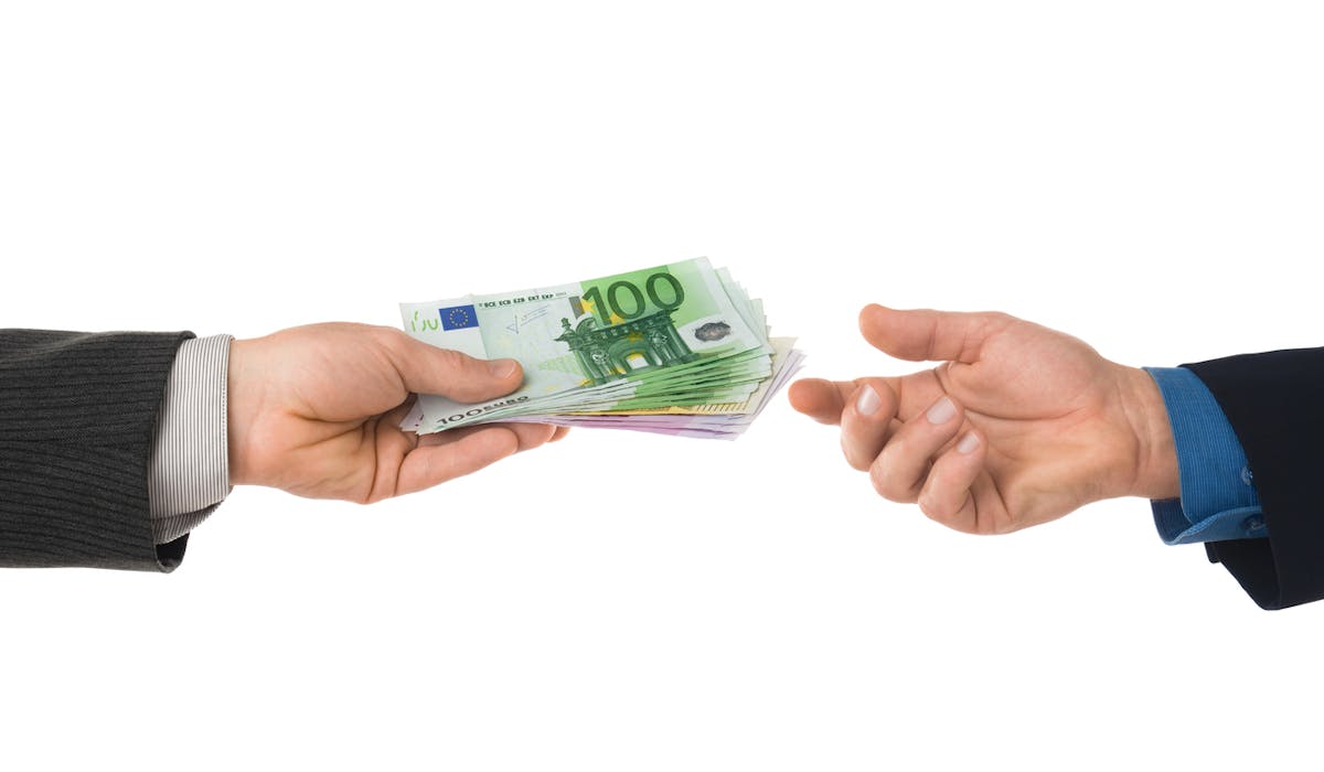 Vous voulez rembourser votre crédit avant son échéance ? Faites bien vos calculs. Vous voulez rembourser votre crédit avant son échéance ? Faites bien vos calculs.