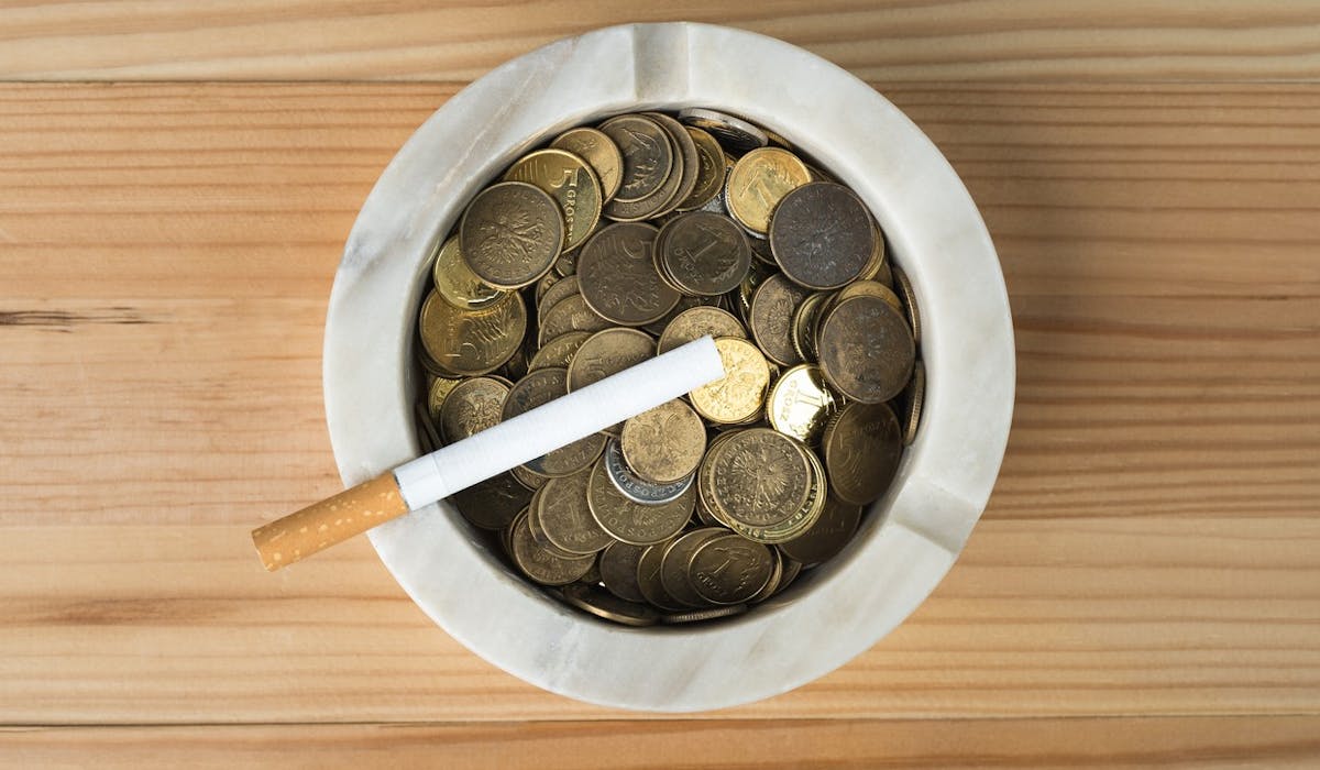 Certaines références de paquets de cigarettes vont voir leurs tarifs augmenter. Certaines références de paquets de cigarettes vont voir leurs tarifs augmenter.