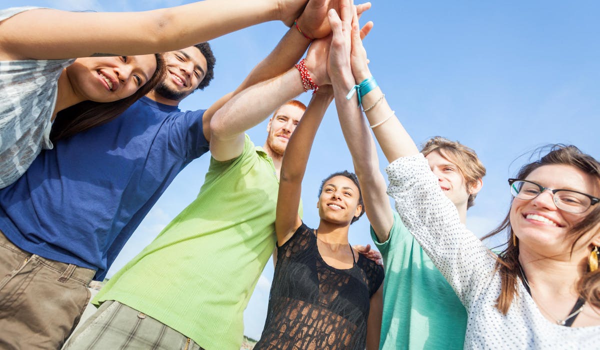 La garantie jeunes est disponible seulement dans le cadre d’un parcours proposé par les missions locales. La garantie jeunes est disponible seulement dans le cadre d’un parcours proposé par les missions locales.