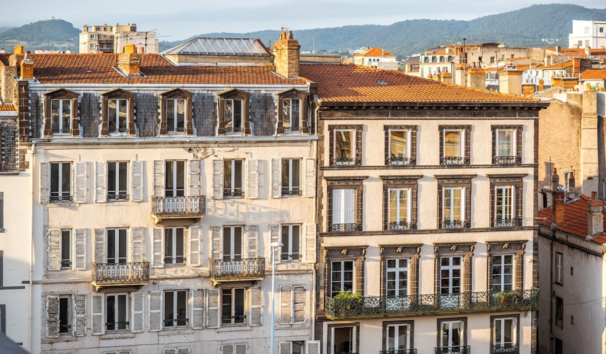 Toutes les copropriétés doivent être immatriculées dans un registre national d’ici le 31 décembre 2018. Toutes les copropriétés doivent être immatriculées dans un registre national d’ici le 31 décembre 2018.