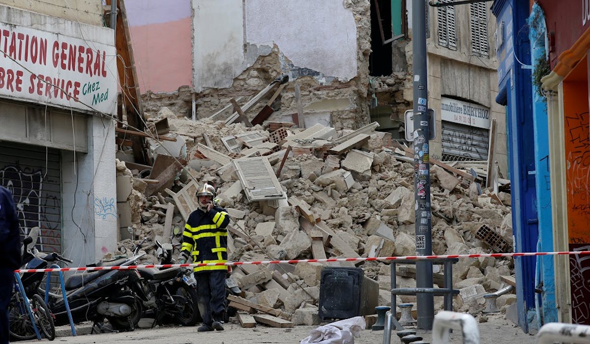 Les deux immeubles qui se sont effondrés lundi à Marseille. Les deux immeubles qui se sont effondrés lundi à Marseille.