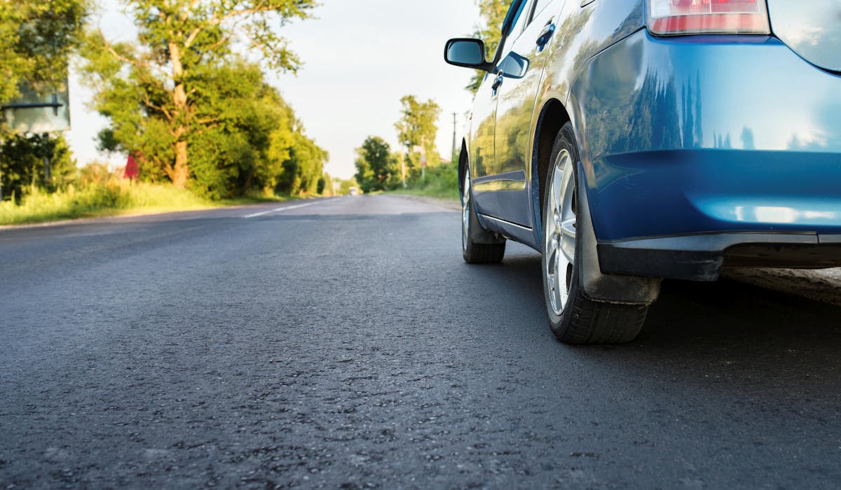 Les automobilistes doivent disposer d’une assurance. Les automobilistes doivent disposer d’une assurance.