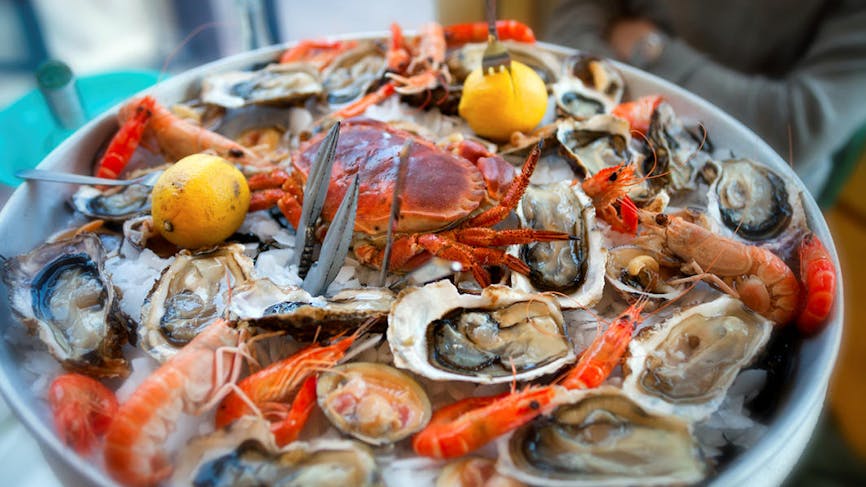 Rois des tables de fin d'année, les fruits de mer, s'ils n'ont pas été acheminés et conservés correctement, peuvent provoquer de sévères intoxications alimentaires.