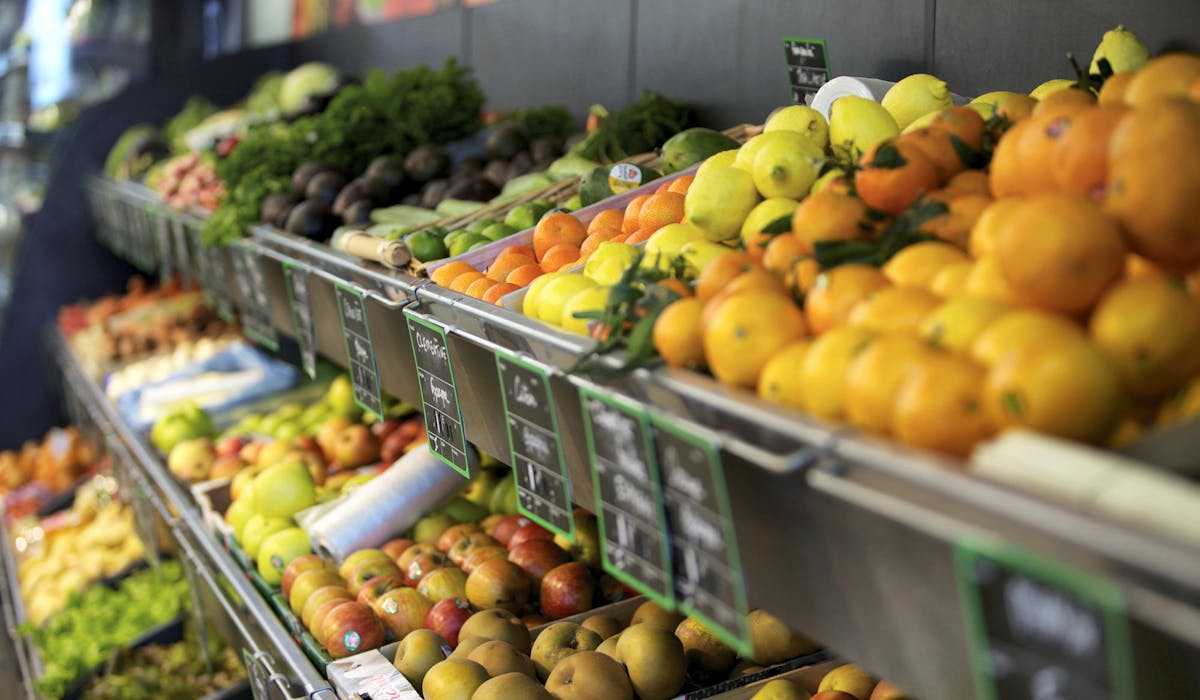 L’ordonnance relève le seuil de revente à perte des denrées alimentaires. L’ordonnance relève le seuil de revente à perte des denrées alimentaires.