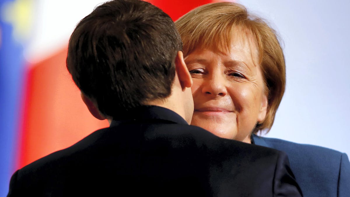 Emmanuel Macron et Angela Merkel, mardi à Aix-la-Chapelle.