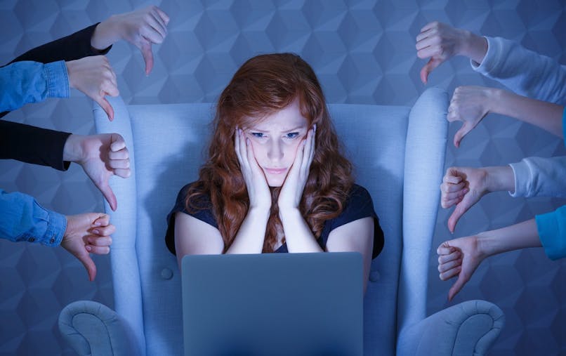 Harcelement En Ligne Comment Reagir Si Vous En Etes Victime Dossier Familial Dossier Familial Harcelement En Ligne Comment Reagir Si Vous En Etes Victime Dossier Familial Dossier Familial