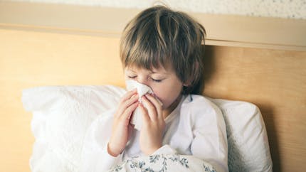 Votre enfant est souvent malade : l’école peut-elle refuser de l’accueillir ?