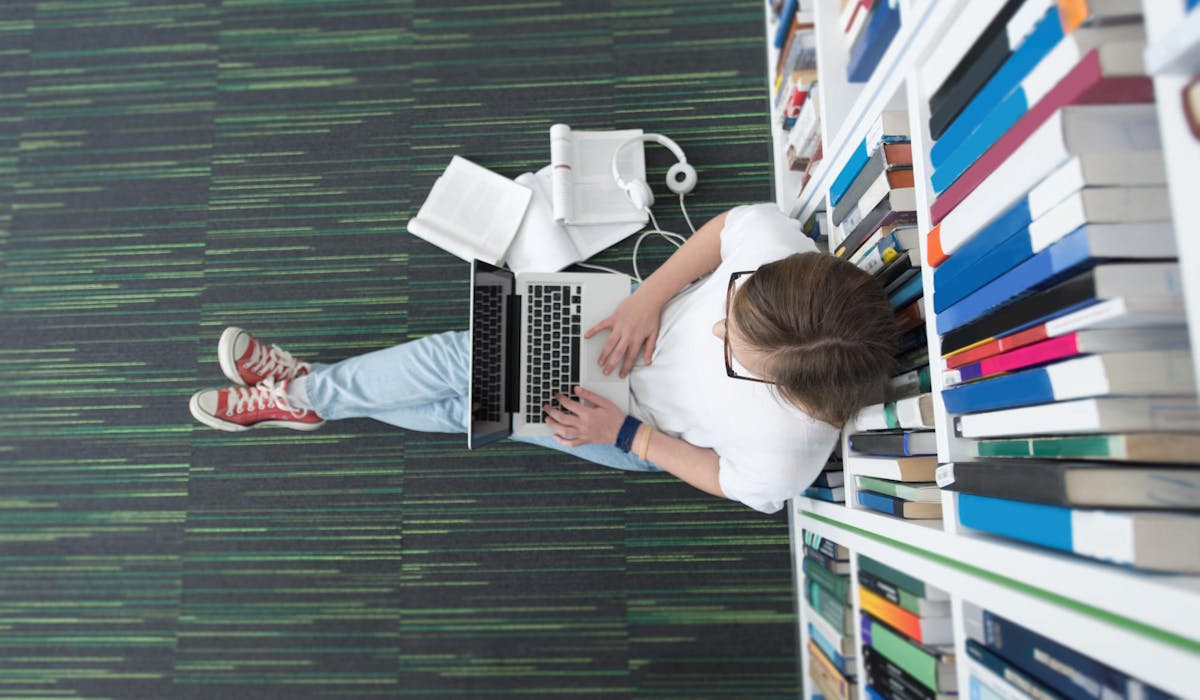 La Fin De L Aide A La Recherche Du Premier Emploi Dossier