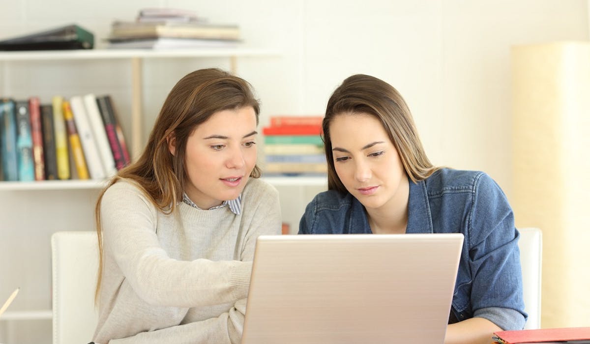 La procédure d’admission post-bac sur Parcoursup se déroule du 15 mai au 19 juillet. La procédure d’admission post-bac sur Parcoursup se déroule du 15 mai au 19 juillet.
