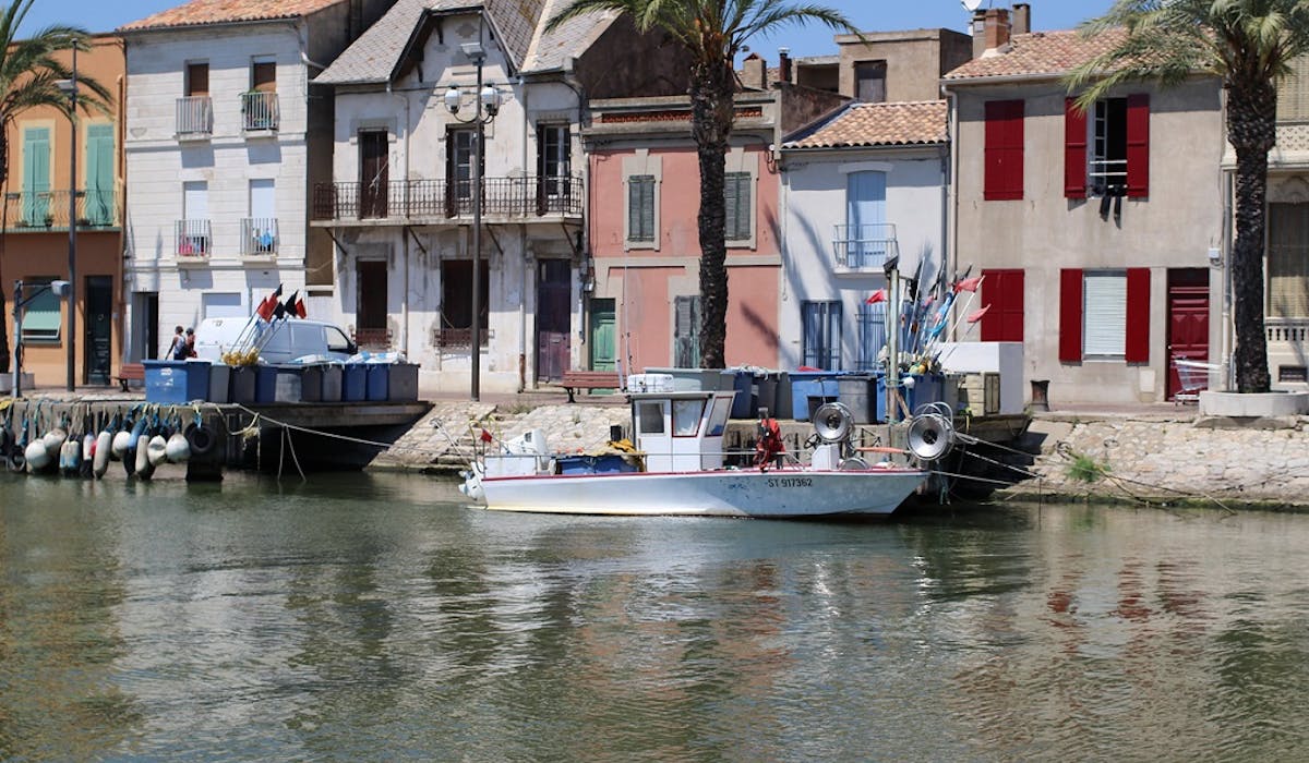 Louer un appartement sur la côte méditérranéenne coûte en moyenne 678 € en « haute saison ». Louer un appartement sur la côte méditérranéenne coûte en moyenne 678 € en « haute saison ».