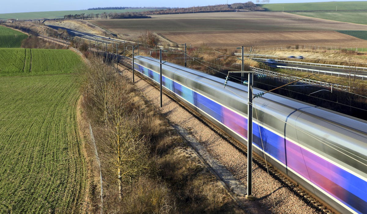 Les achats en groupe de billets de train sont possibles à partir de 10 personnes.