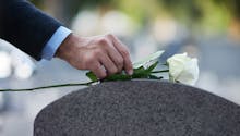 Assurances obsèques : 60 millions de consommateurs dénonce des « placements ruineux »