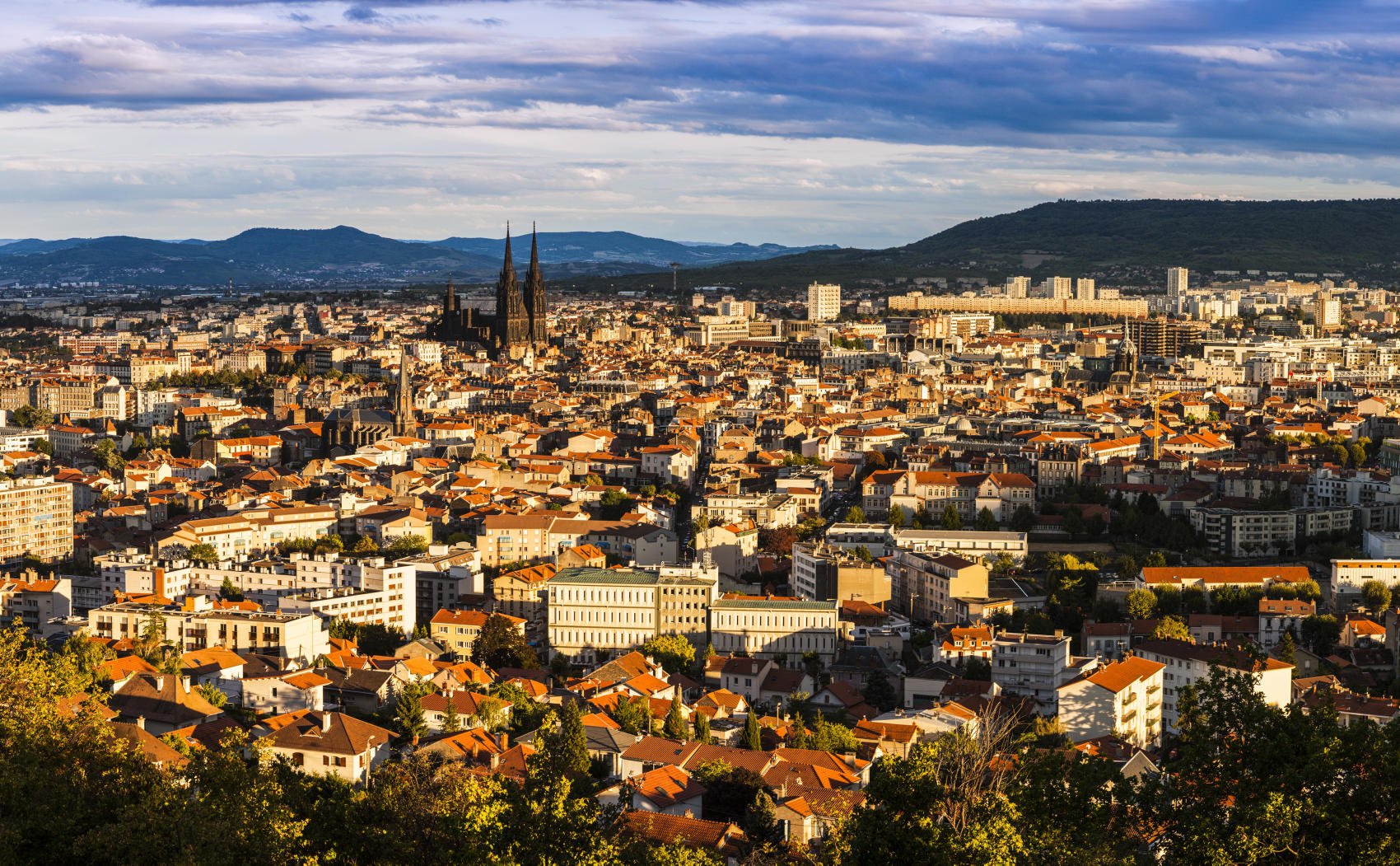 Investir A Clermont Ferrand Un Havre De Paix A Petit Prix Dossier Familial