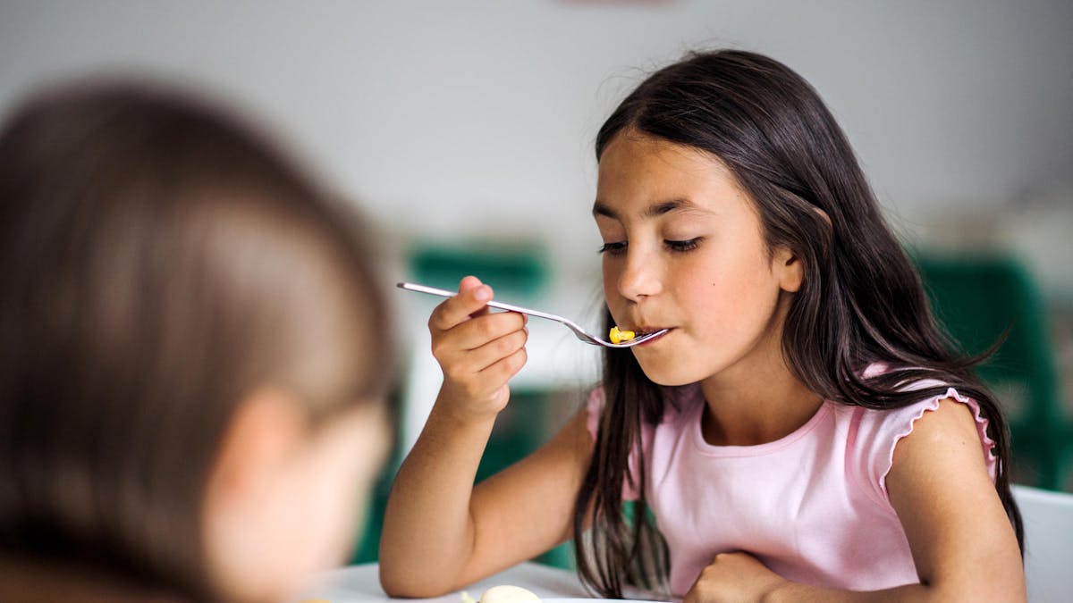 Les restaurants scolaires vont devoir proposer aux élèves au moins un menu végétarien par semaine.
