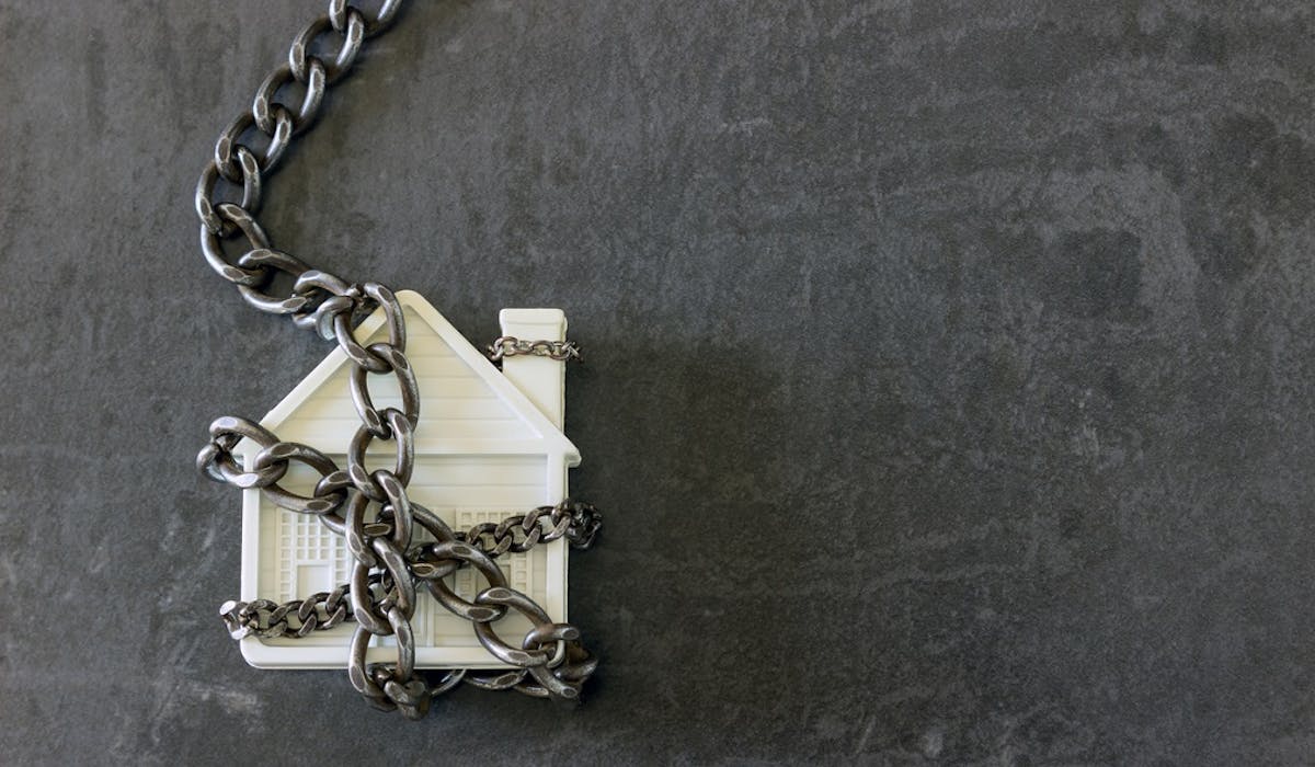 Eviter La Saisie De Son Logement Dossier Familial