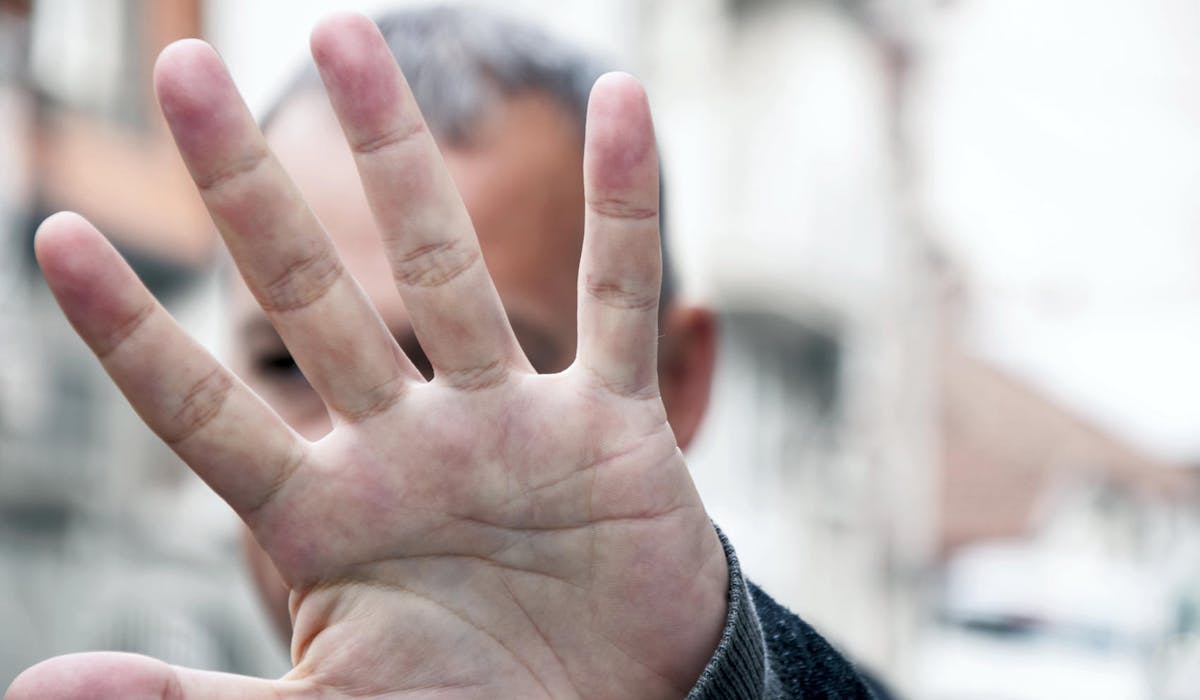La loi protège le droit à la vie privée.