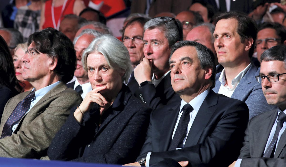François et Penelope Fillon lors d’une réunion publique à Paris, le 9 avril 2017.