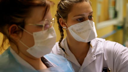 Covid-19 : les infirmiers libéraux paient encore cher leurs masques