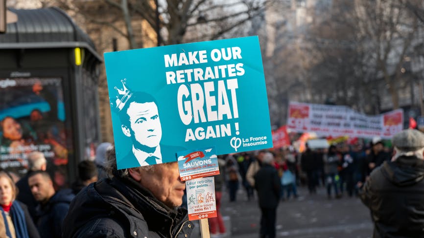 Le projet de réforme des retraites suscité des manifestations. De plus en plus de seniors sont sans emploi. 
