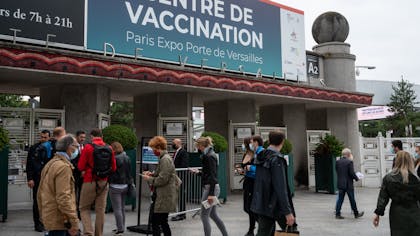 Centre de vaccination, porte de Versailles, Paris