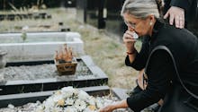 Le droit funéraire doit s’adapter aux évolutions de la famille, selon la Défenseure des droits