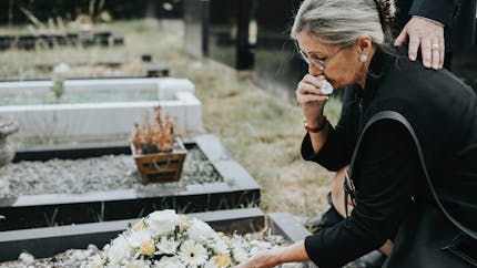 Le droit funéraire doit s’adapter aux évolutions de la famille, selon la Défenseure des droits